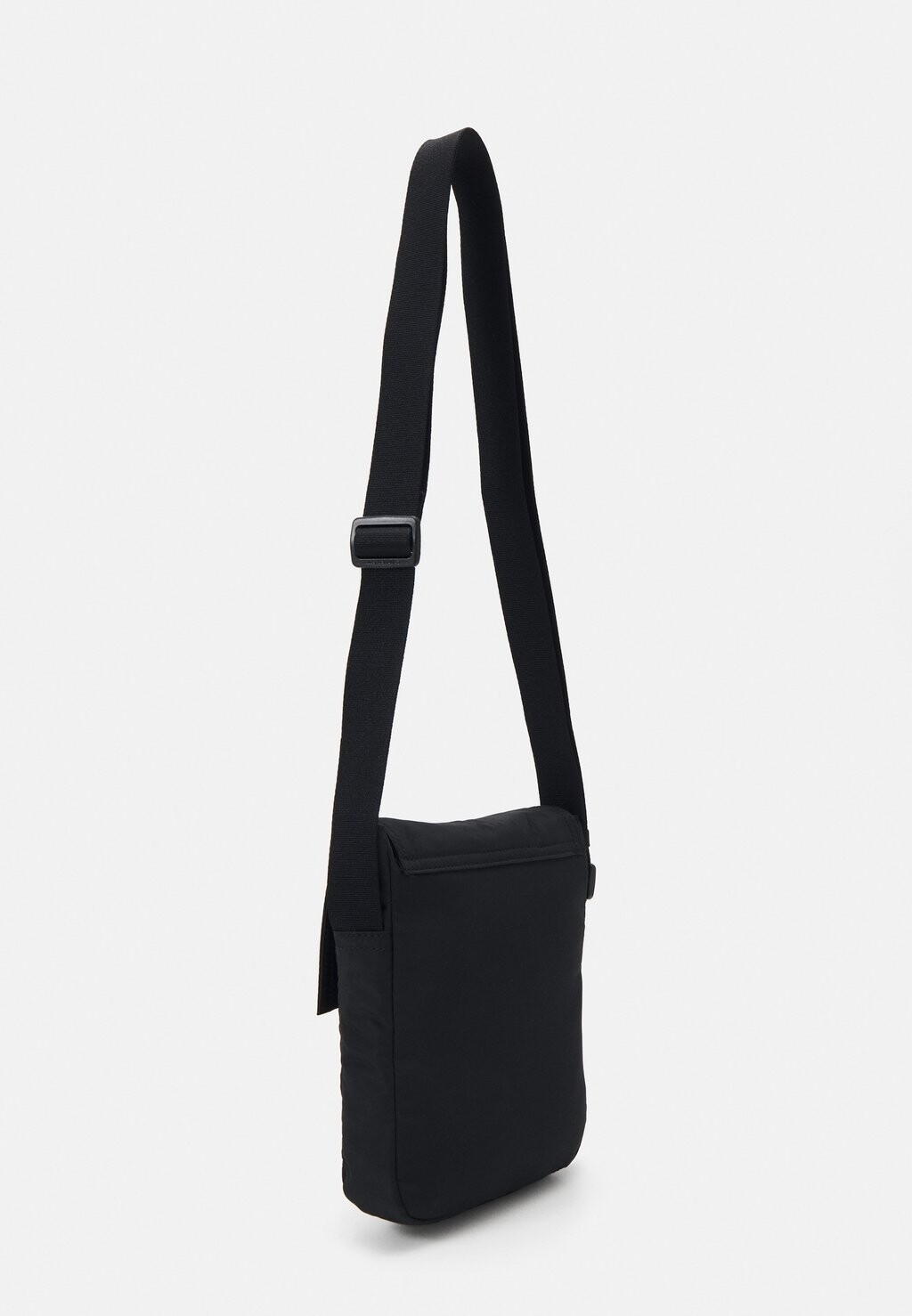

Сумка через плечо QUILTED REPORTER Calvin Klein, черный