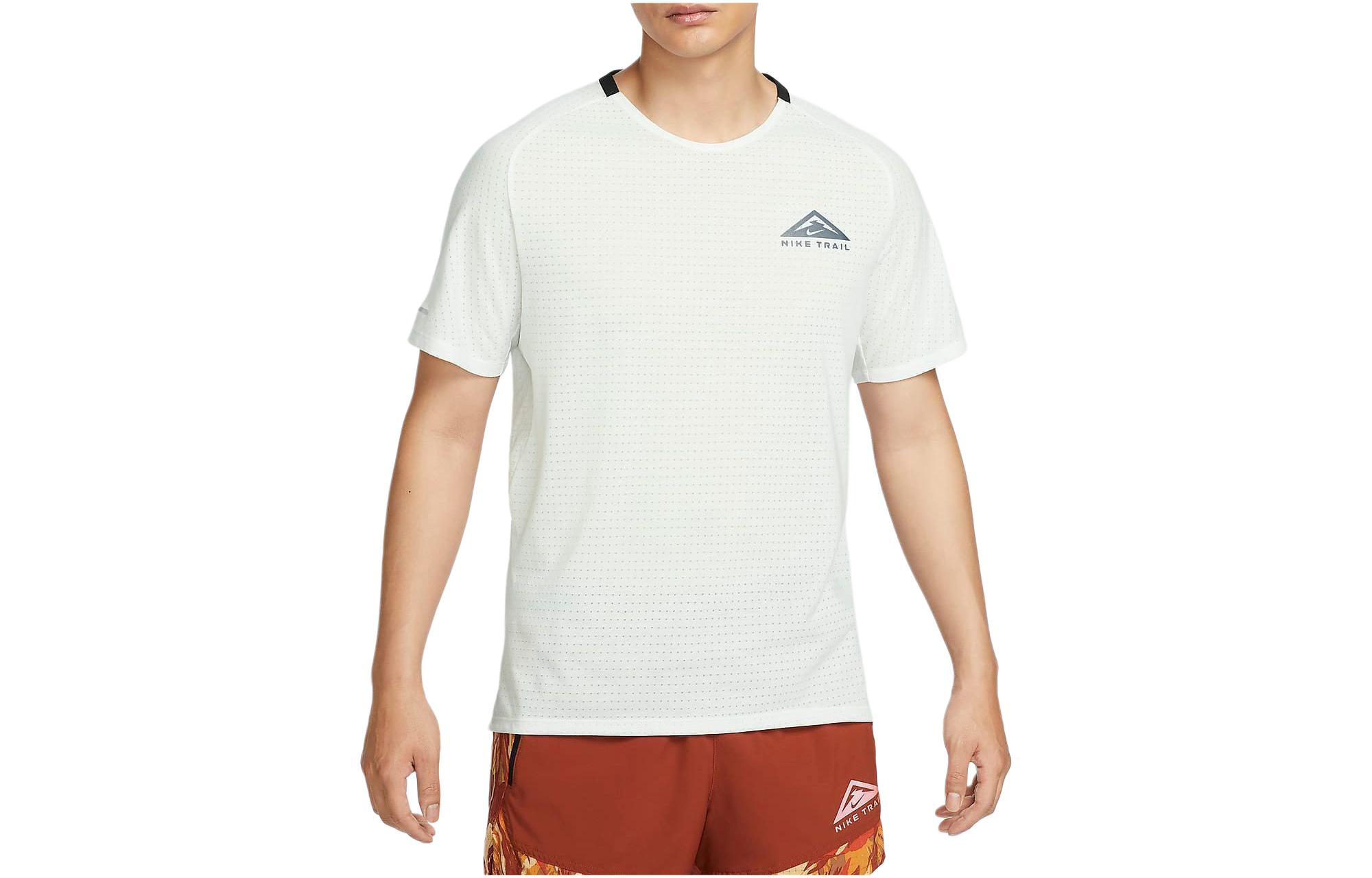 

Футболка мужская Mountain Peak White Nike