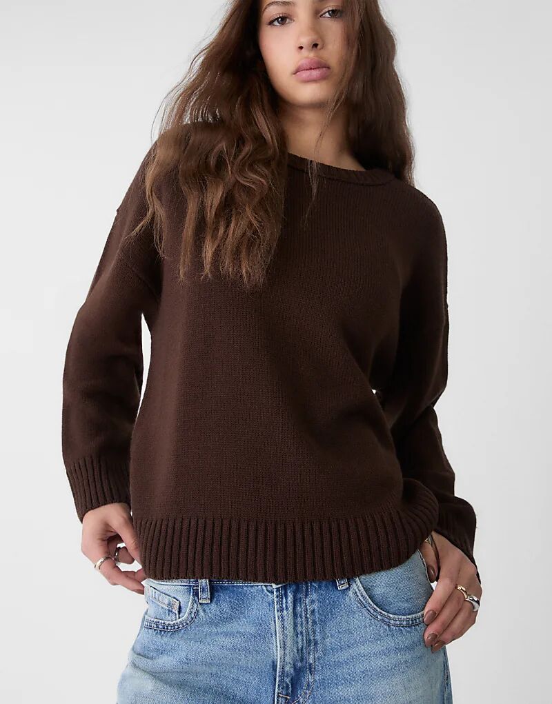 

Коричневый свитер Stradivarius с круглым вырезом