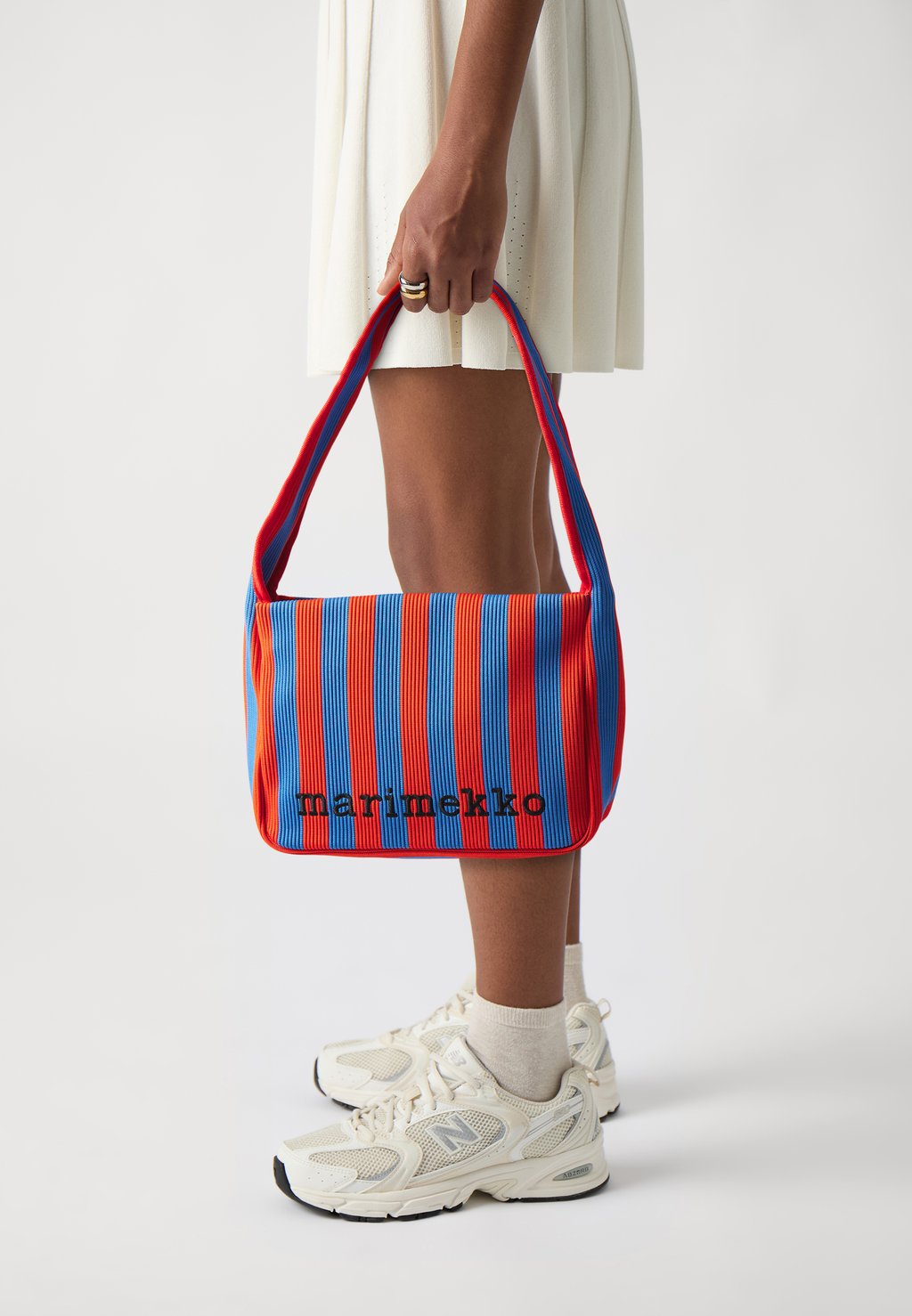 

Сумка KNITTED SHOULDERBAG MERIROSVO Marimekko, синий