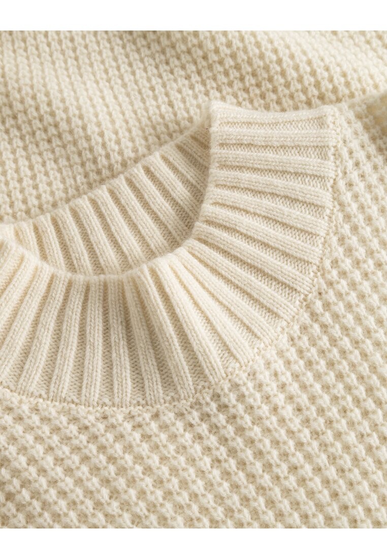 

Джемпер GRADY WAFFLE MOCKNECK Les Deux, молочный