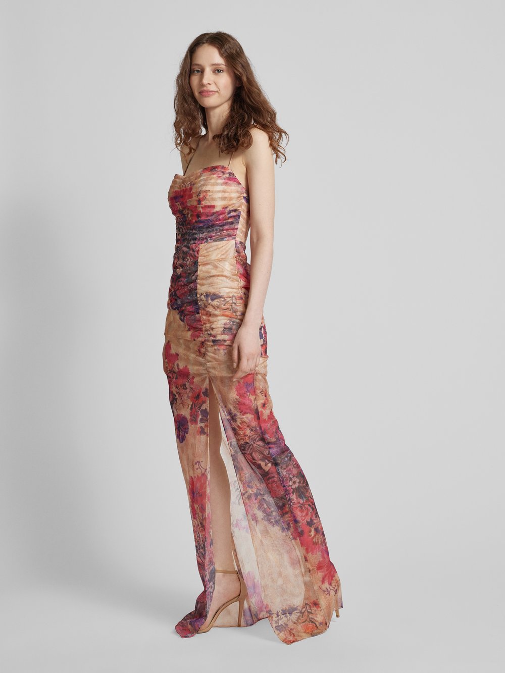 

Вечернее платье с оборками и цветочным узором ADLYSH, песочный