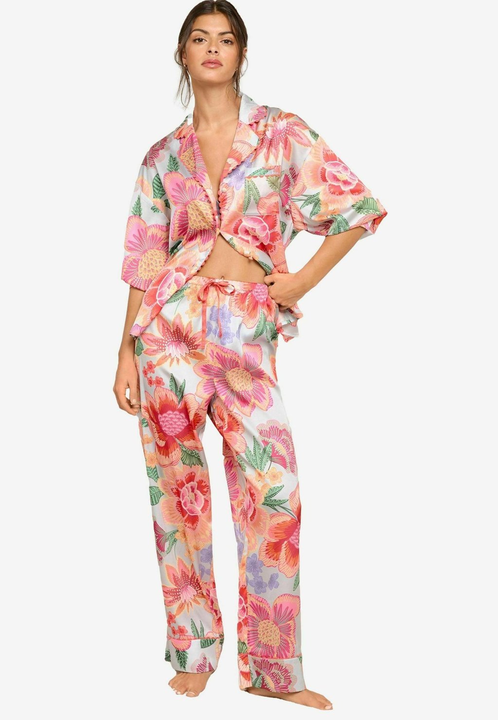 

Пижамный комплект LONG SLEEVE PRINTED SET Lipsy, розовый