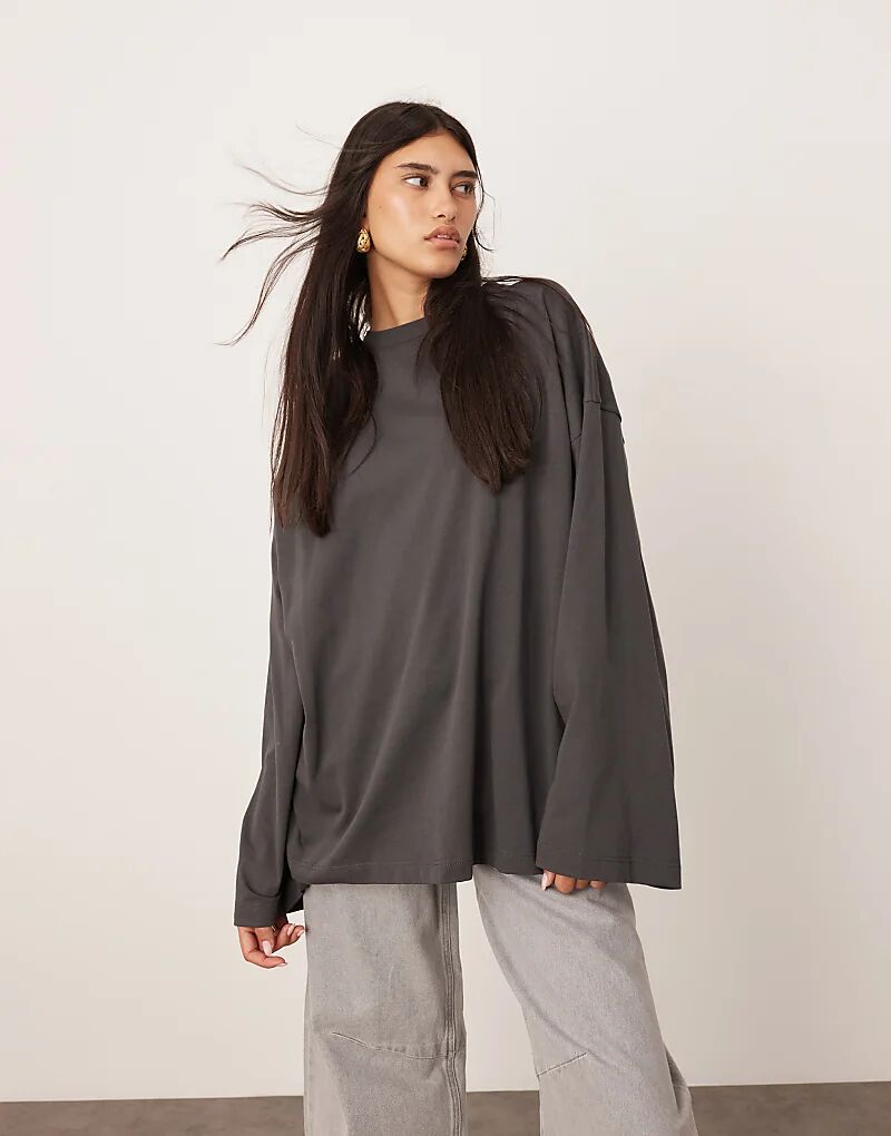

Футболка oversize из премиального хлопка с длинными рукавами в угольно-черном цвете ASOS EDITION
