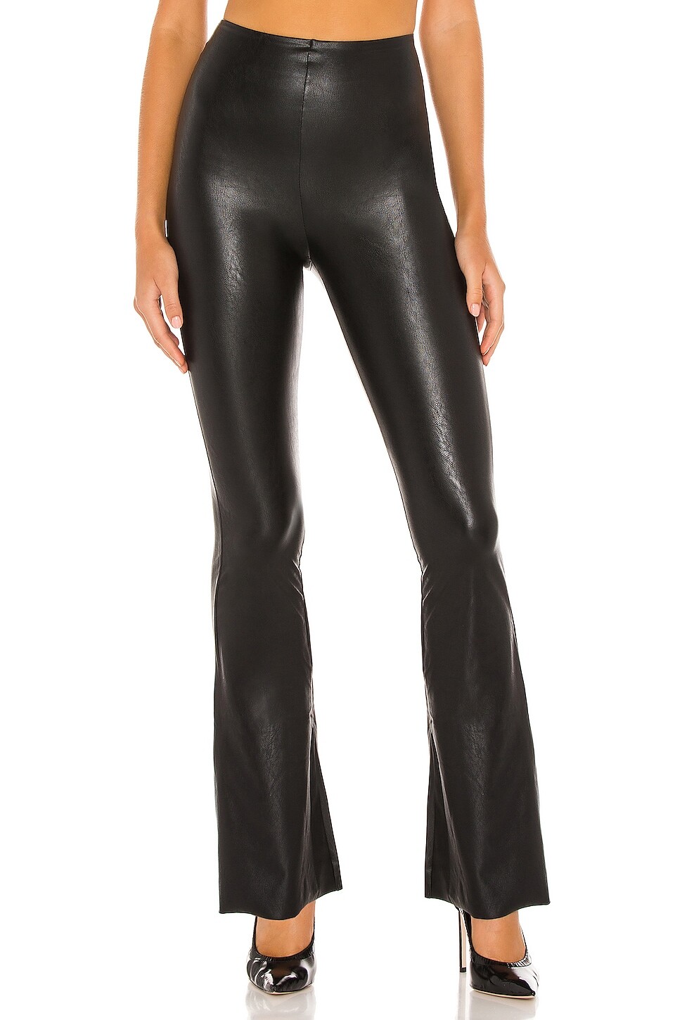 

Брюки Commando Faux Leather Flared, черный