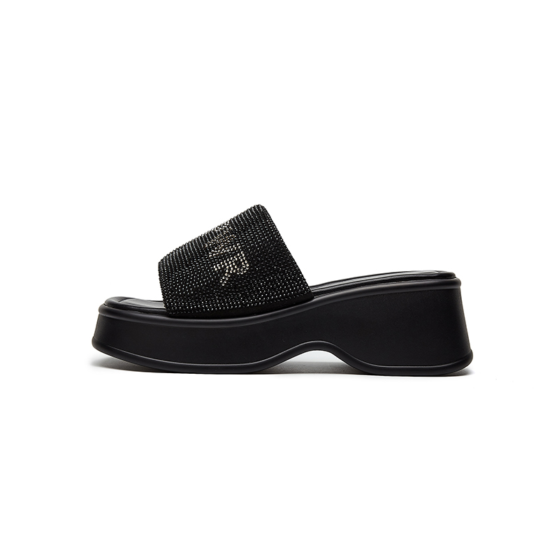 

Шлепанцы и сланцы DAPHNE Slide Slippers Women's