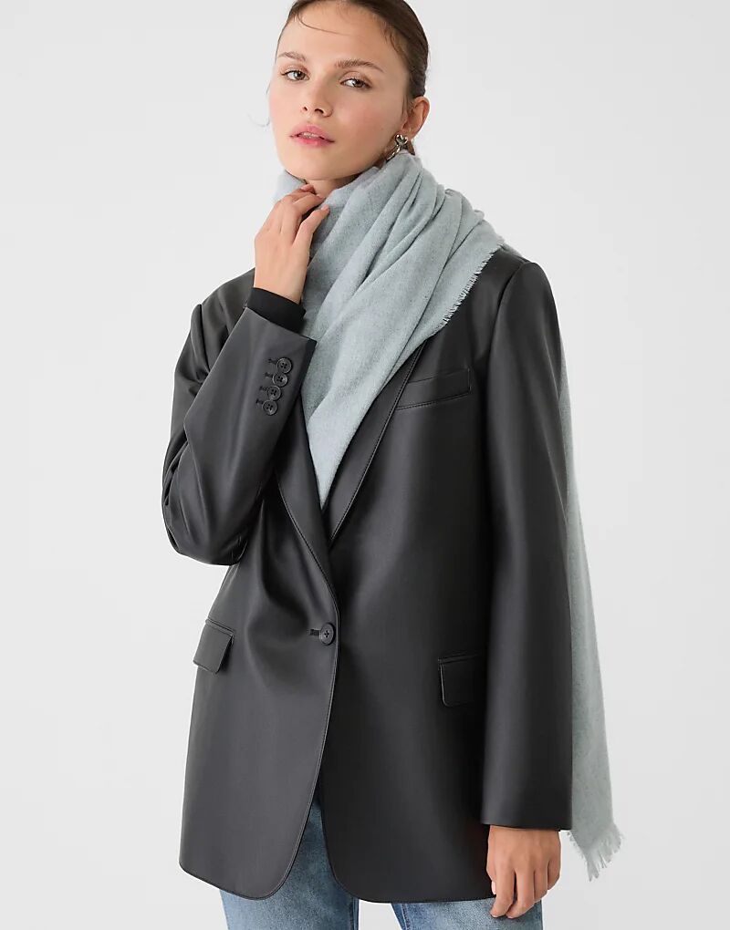 

Шарф Stradivarius серого цвета