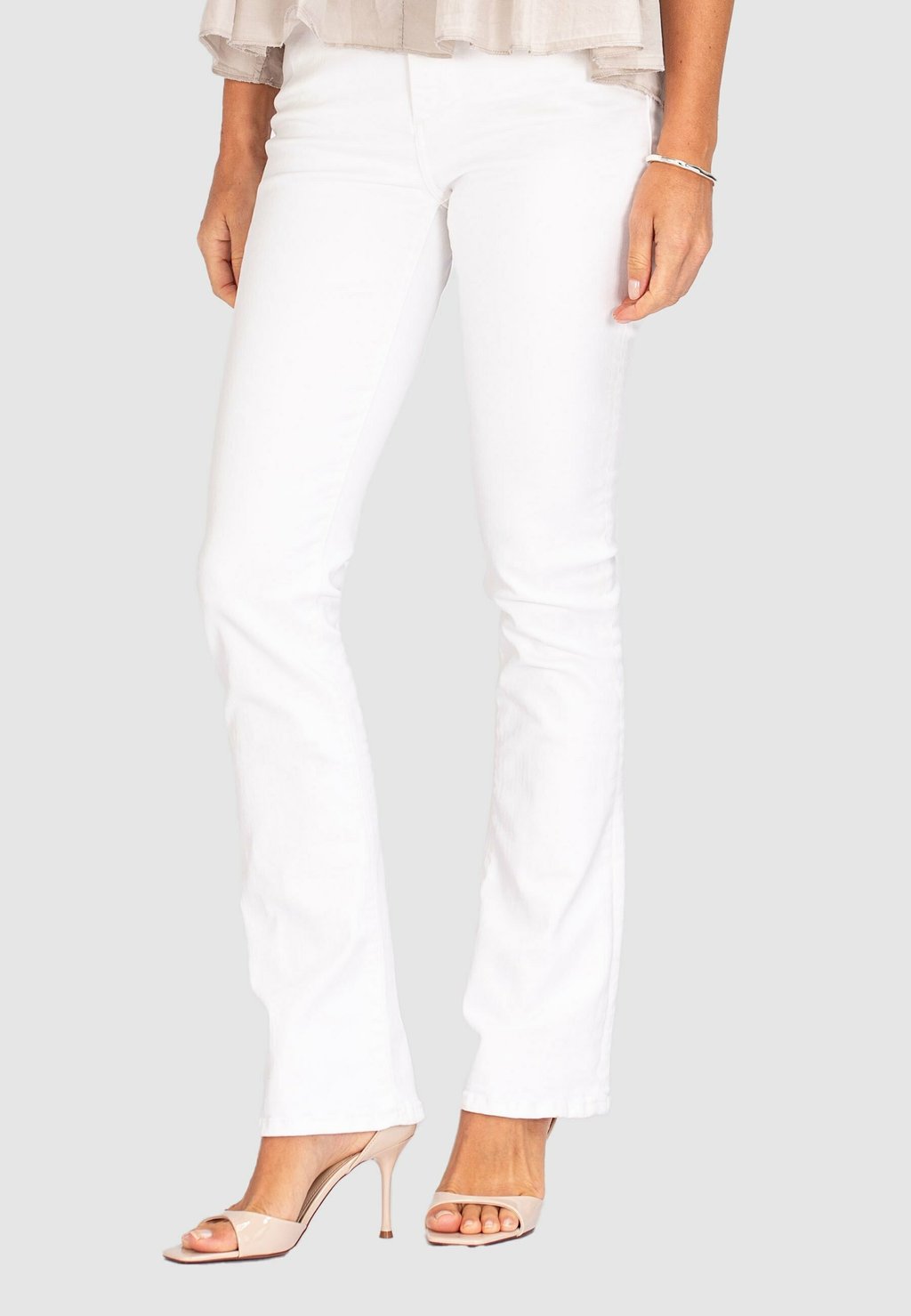 

Джинсы Bootcut BECCA True Religion, белый
