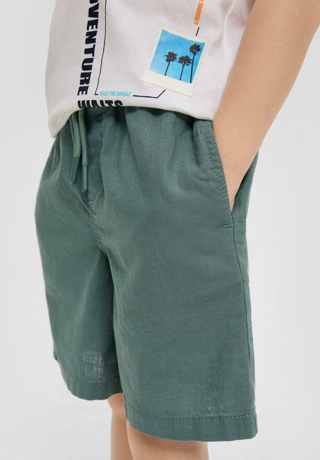 

Спортивные штаны REGULAR BERMUDA MIT ELASTIKBUND s.Oliver, бирюзовый