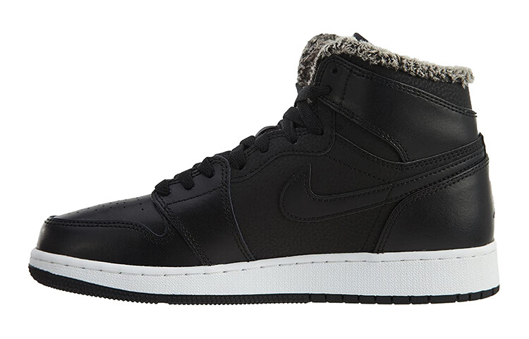 

Кроссовки Jordan 1 Retro High Fleece Black Pink GS