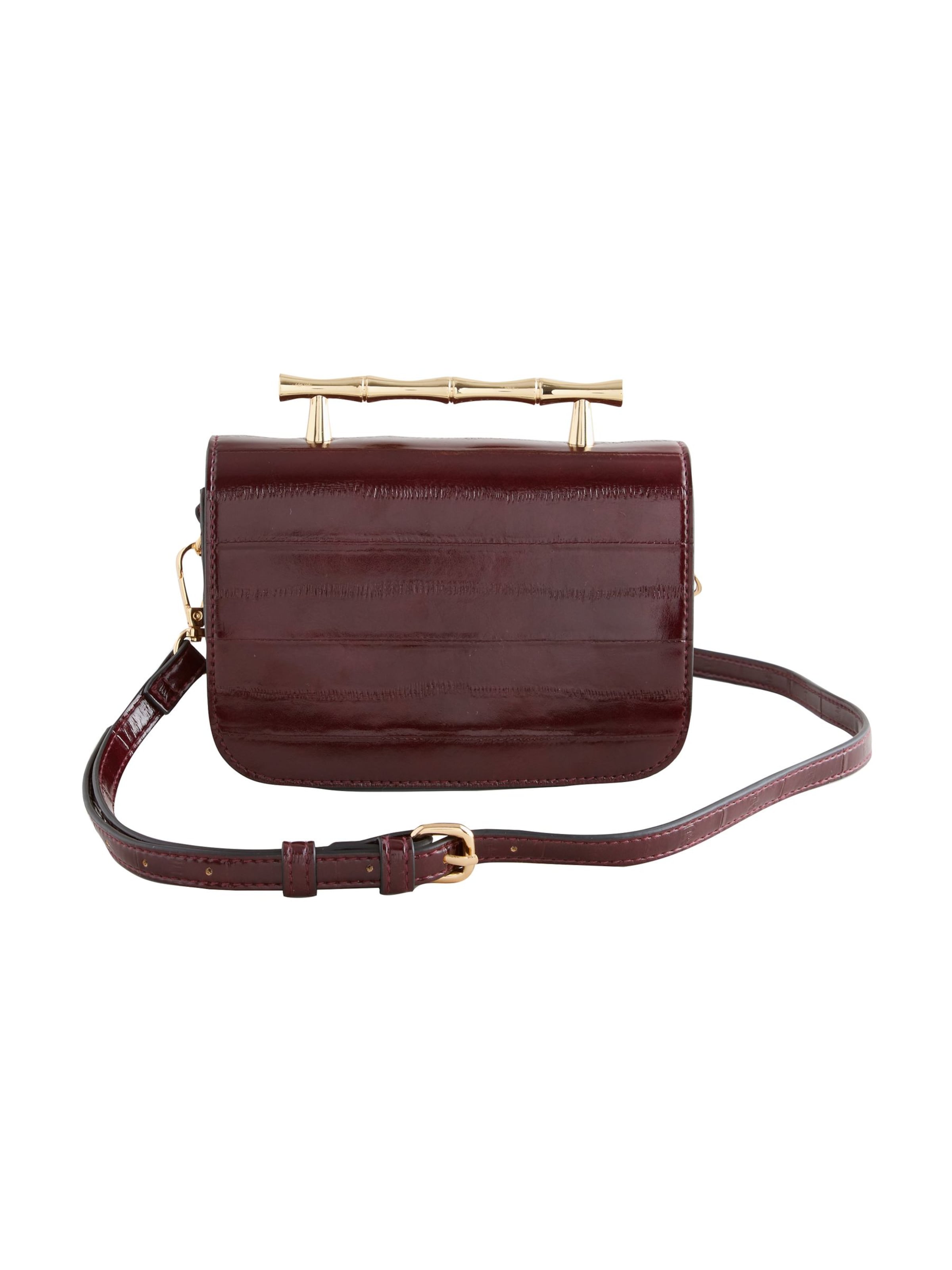 

Next Сумка в бордовом цвете