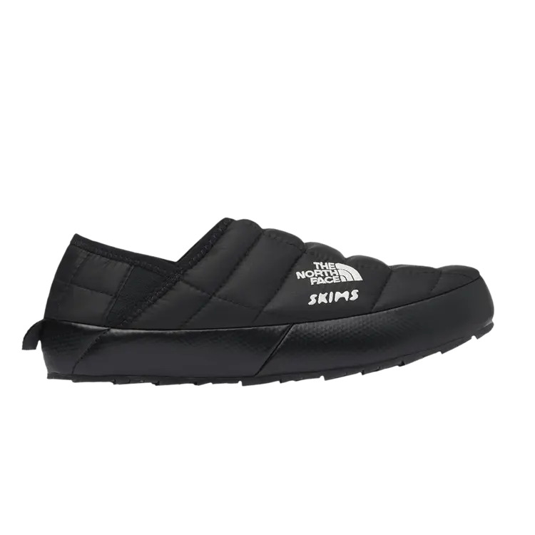 Мюли The North Face SKIMS x Wmns Thermoball Traction Mule 5 Onyx, черный