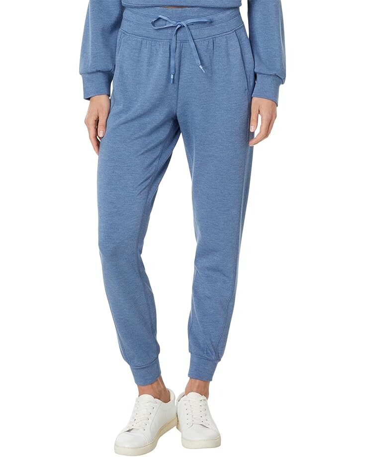 

Брюки TravisMathew Skyloft Soft Tie Jogggers, цвет Heather Moonlight Blue