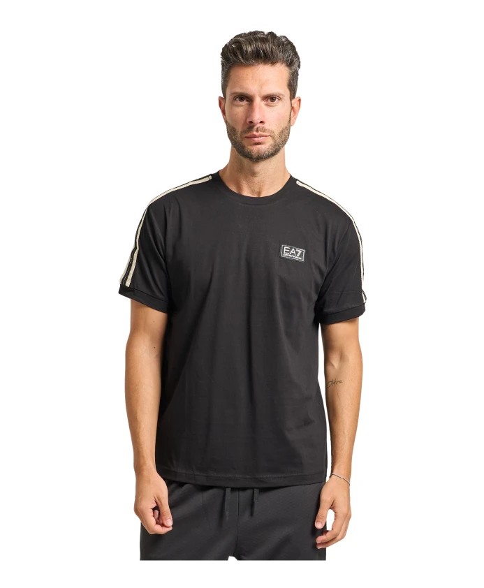 

Черные футболки и поло с логотипом Emporio Armani, черный