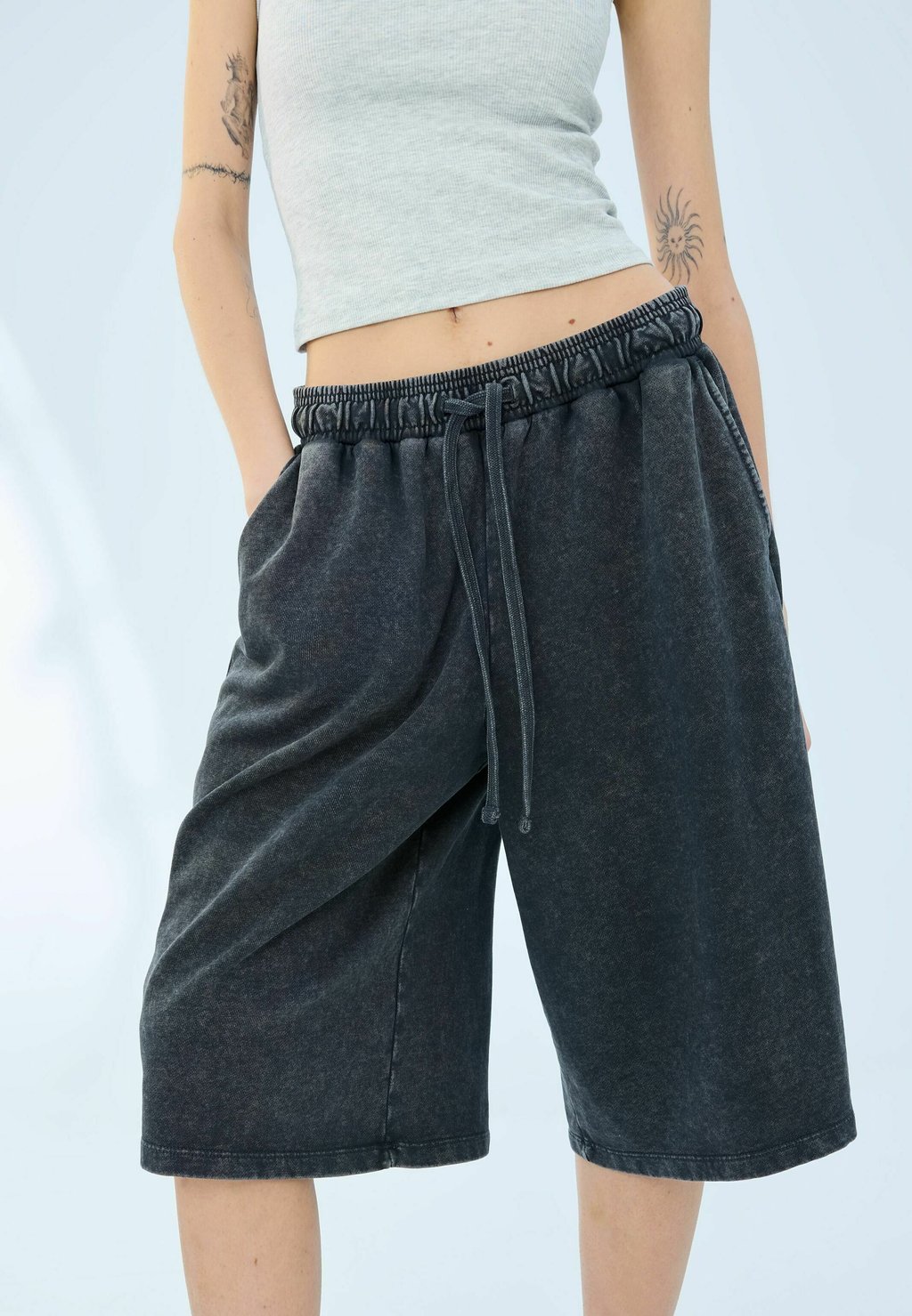 

Шорты Bershka, темно-серый
