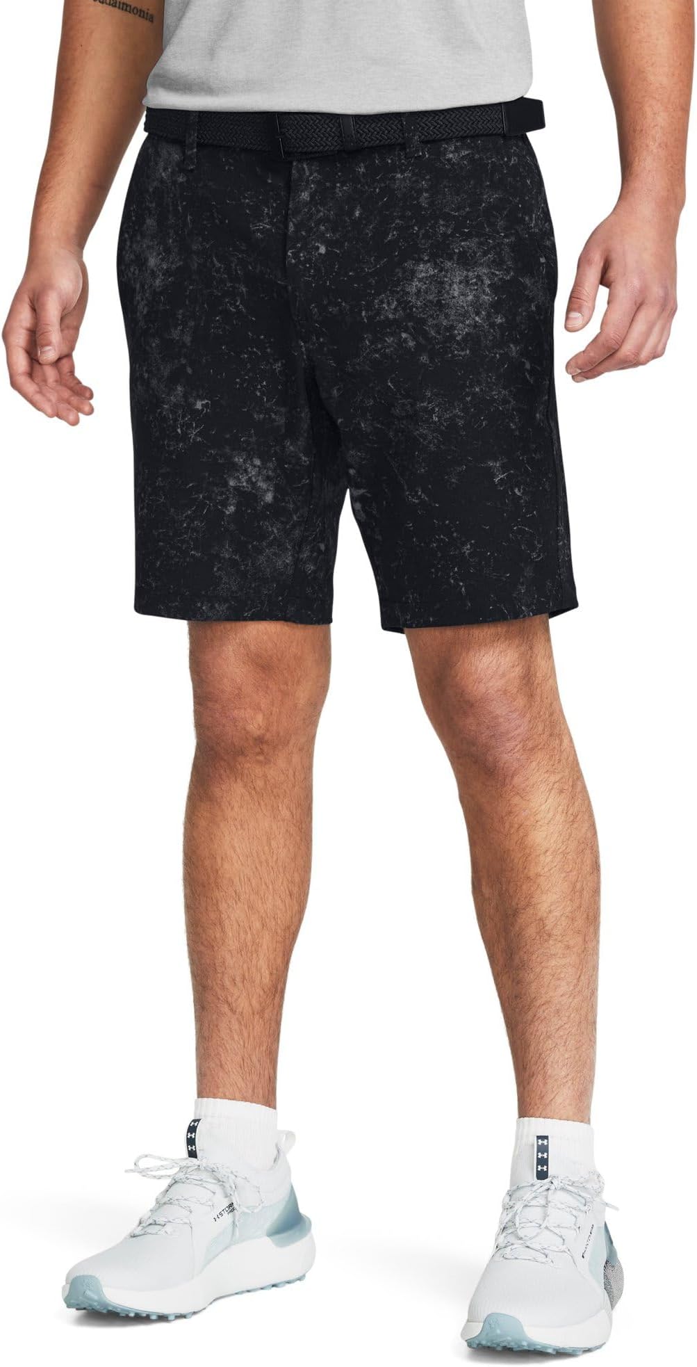 

Шорты Under Armour Golf Drive Printed Tapered Shorts, цвет Black/Halo Gray