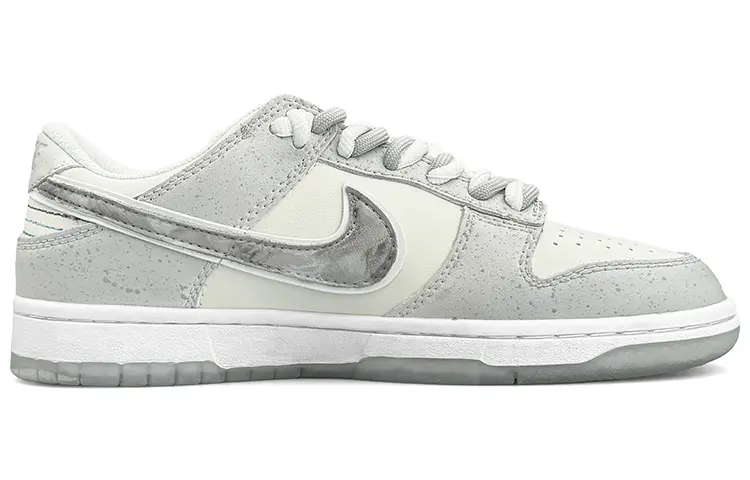 

Женские кроссовки для скейтбординга Nike Dunk, Light Gray