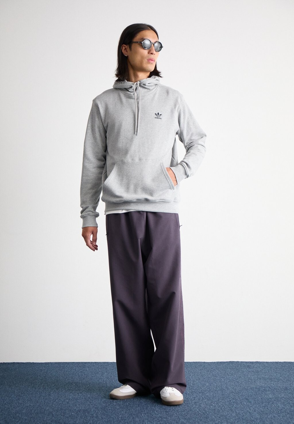

Толстовка adidas Originals, серый