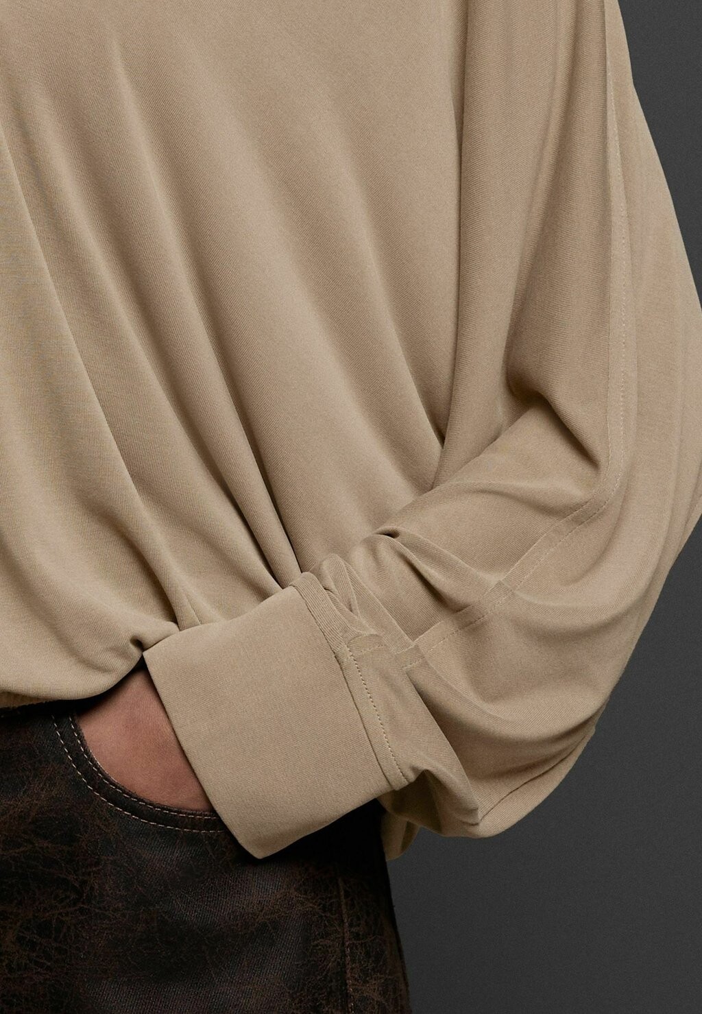 

Топ с длинными рукавами V-NECK BUBBLEHEM Next, серый