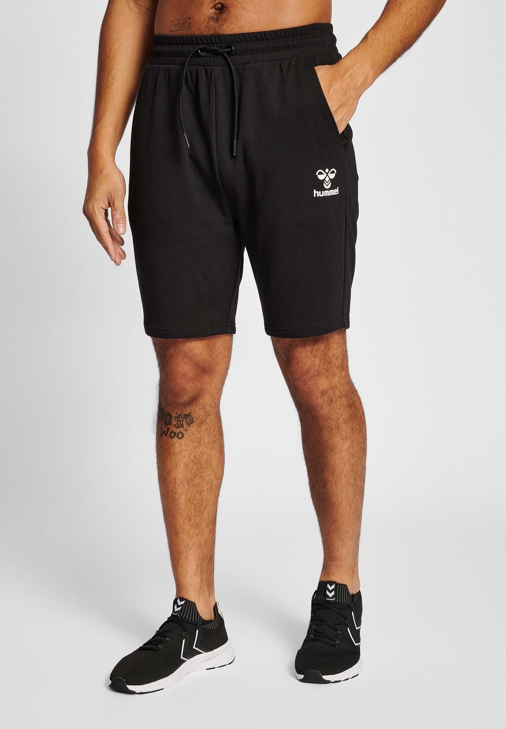 

Спортивные штаны Icons Regular Hummel, черные