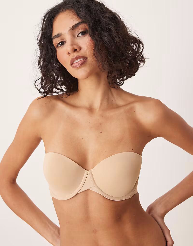 

Бюстгальтер без бретелек Calvin Klein Seamless с застежкой сбоку бежевого цвета