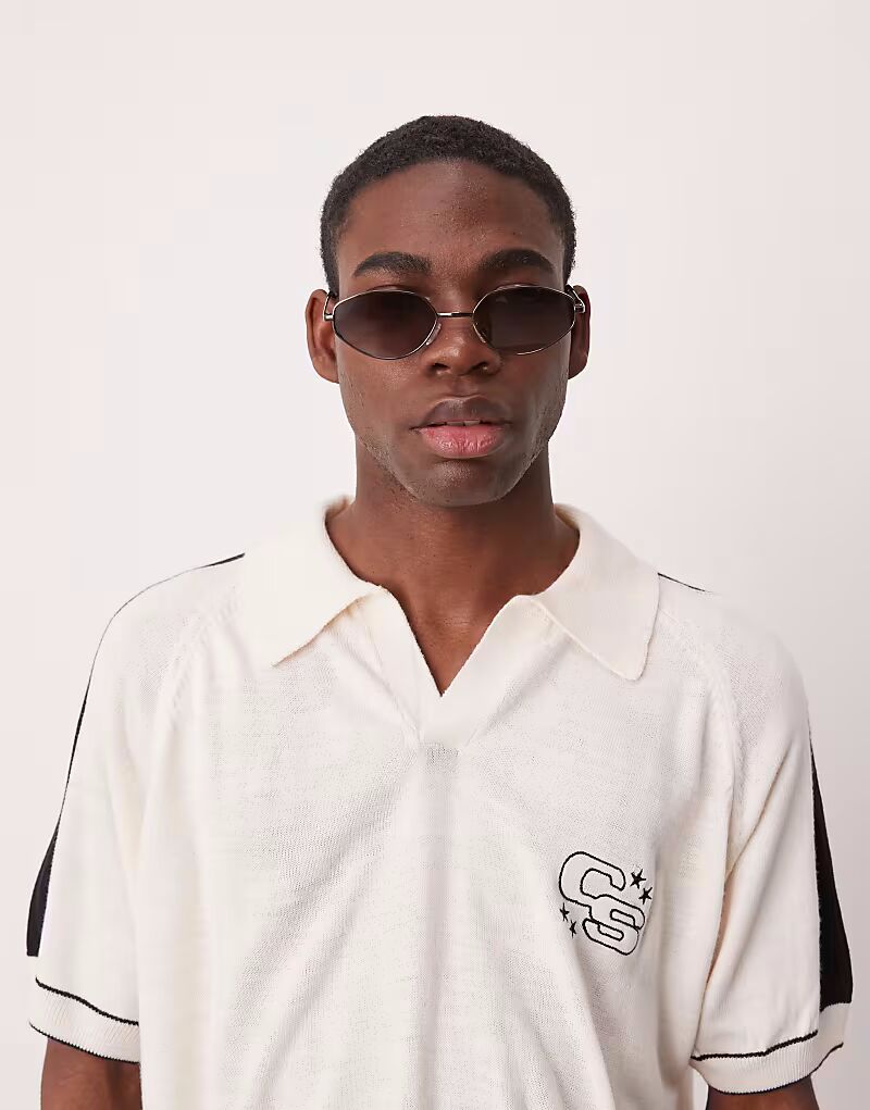 

Солнцезащитные очки угловатой овальной формы цвета оружейной стали с градиентными серо-дымчатыми линзами Asos Design