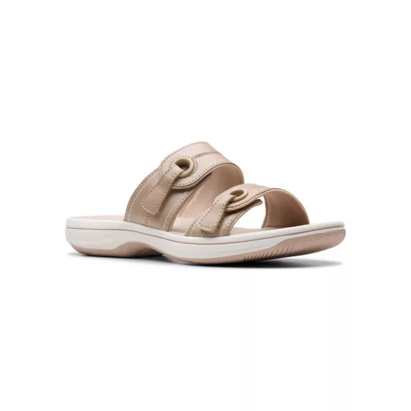 Женские шлепанцы Breeze Maye Cloudstepper Clarks, цвет sand