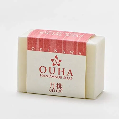 Мыло для умывания Okinawa Moon Peach Kubakasaya 47 г