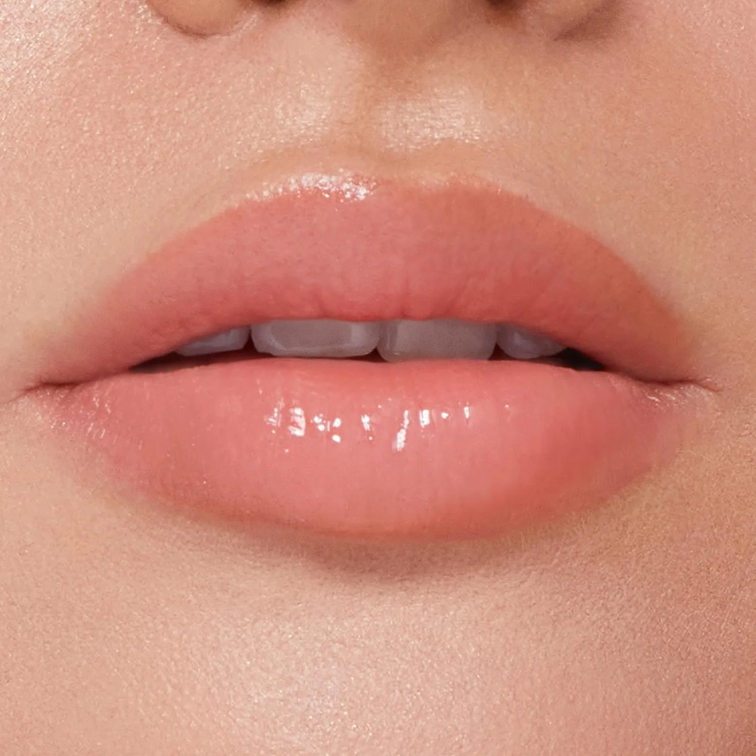 Блеск для губ Trish McEvoy Easy Lip Gloss, 3 мл / 0,10 жидкой унции, Almost Nothing - Soft Coral — фото 4