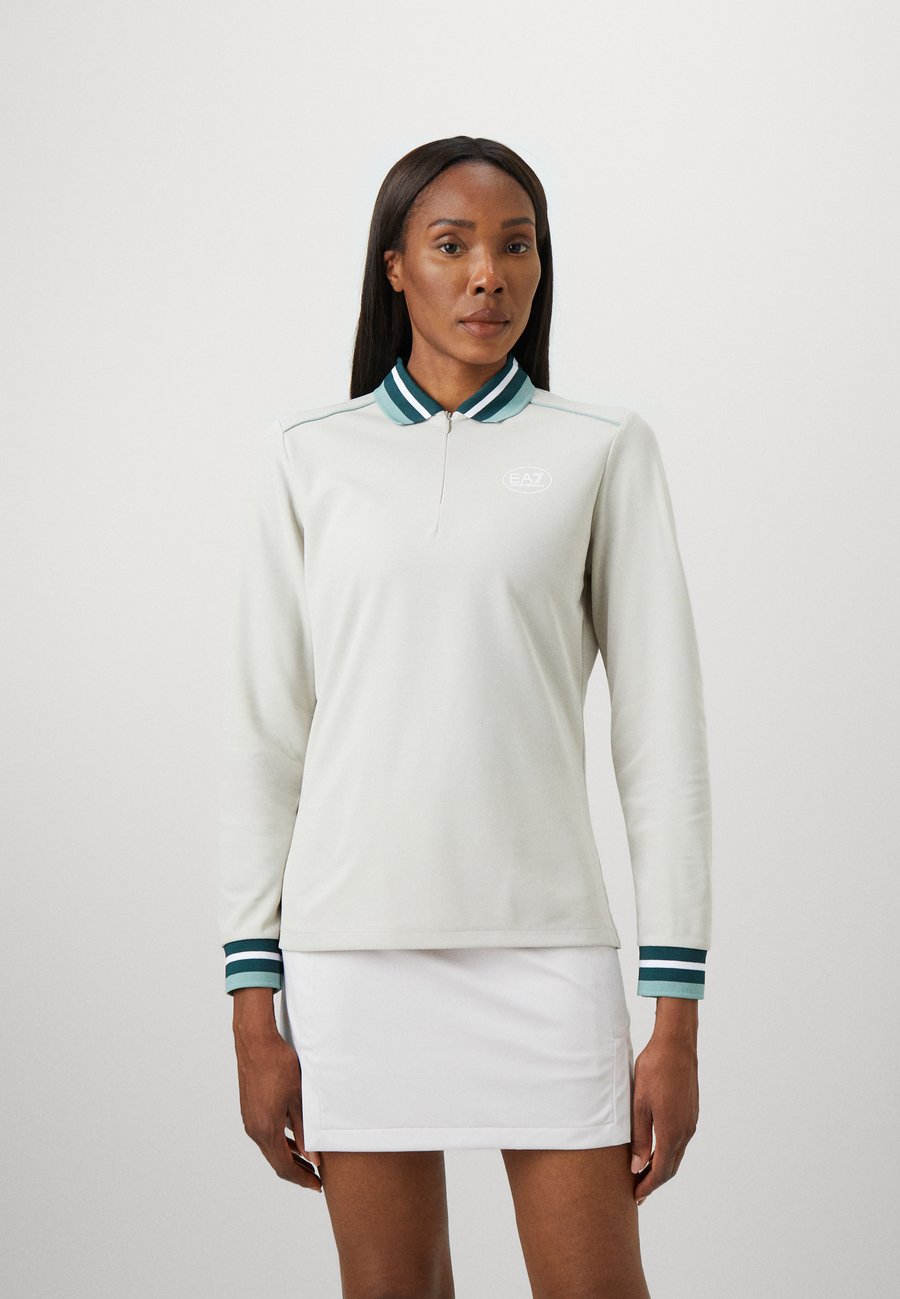 

Топ EA7 Emporio Armani GOLF PRO, Vapor Blue/Blue-Grey