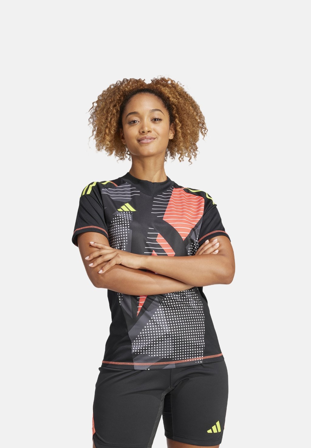 

Спортивная футболка FOOTBALL TEAM adidas Performance, черный