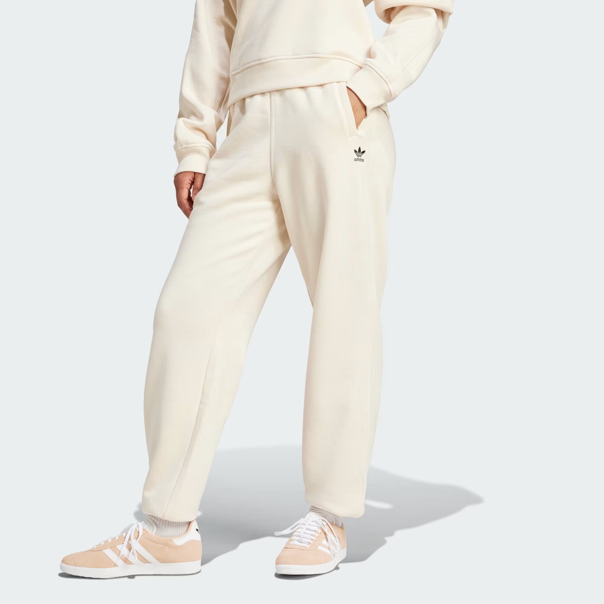 

Свободные флисовые джоггеры Essentials Adidas, цвет Wonder White