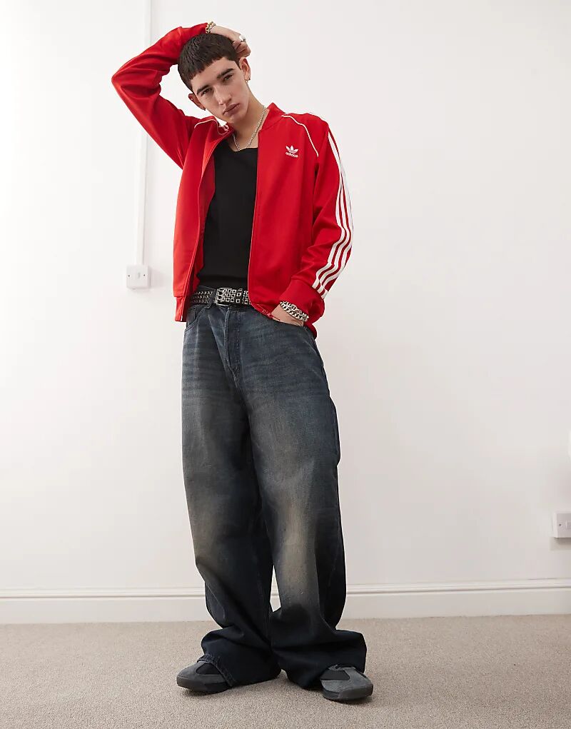 

Куртка Adicolor Classics SST Track в красном цвете adidas Originals