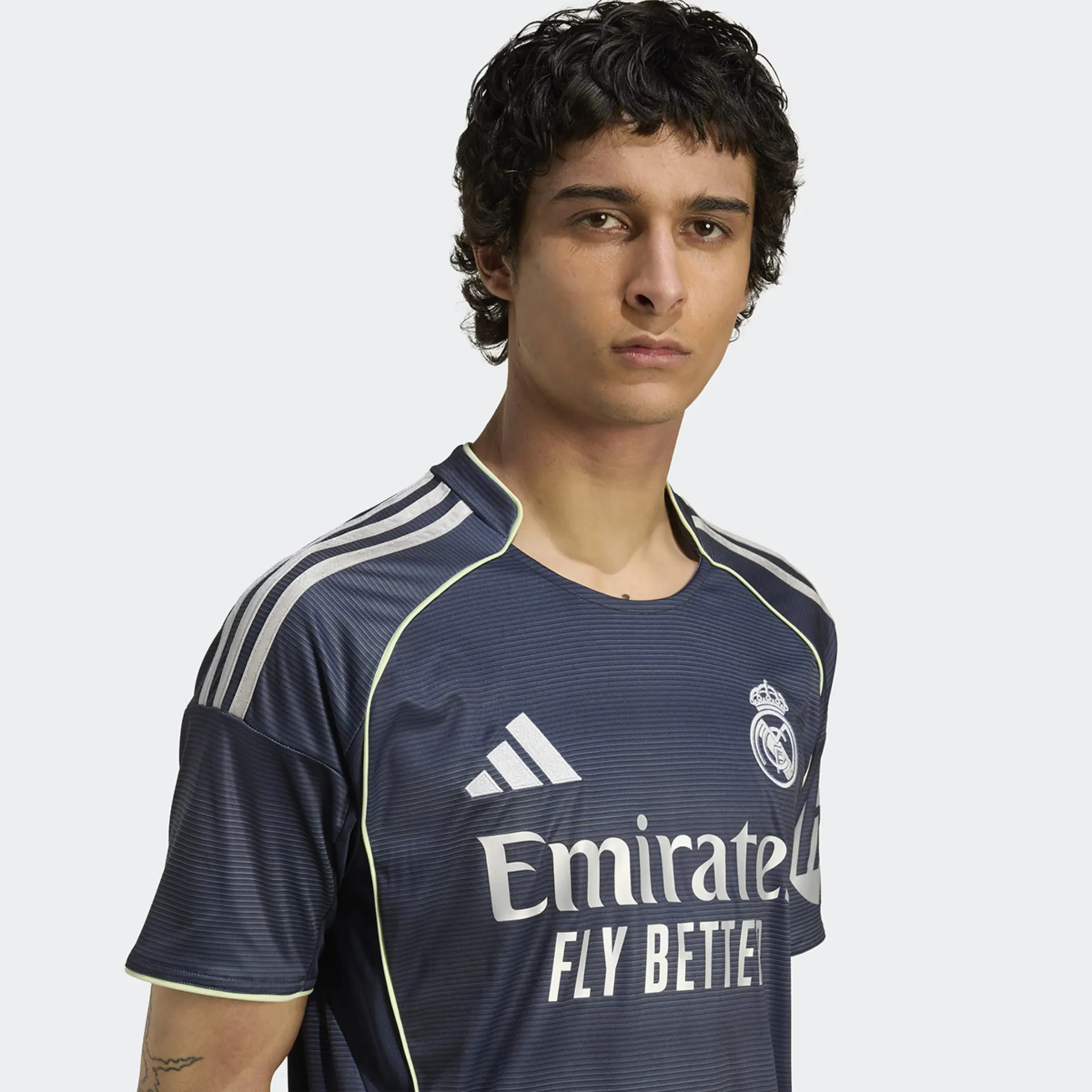 Футболка мужская гостевая Real Madrid CF 2025-2026 adidas, синий — фото 4