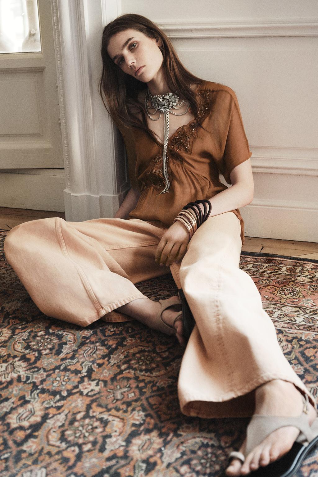 

Топ с вышивкой ZARA, цвет Dark orange