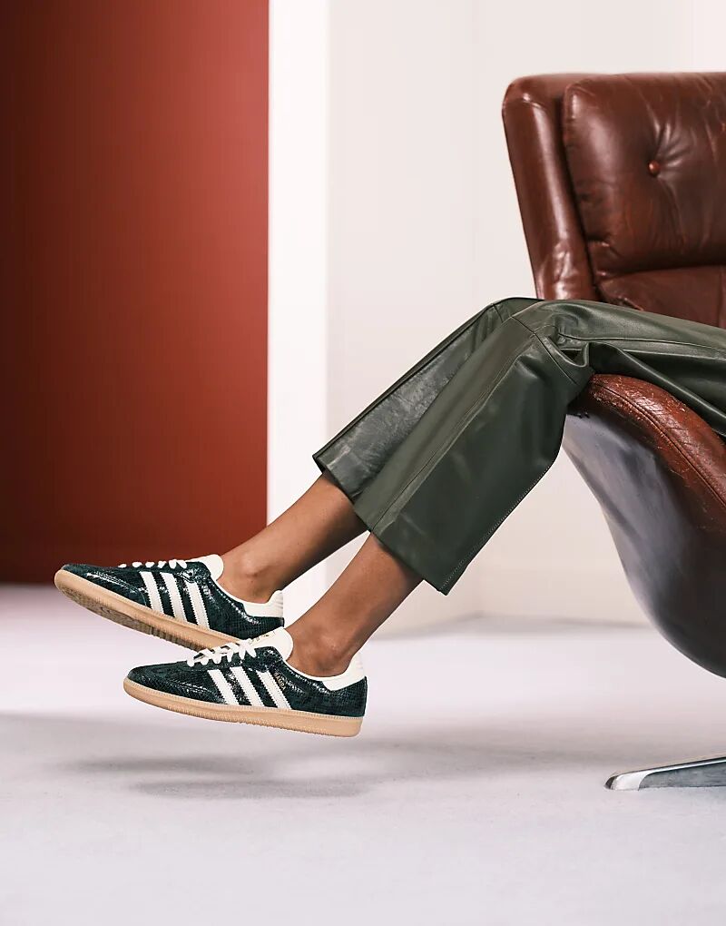 Кроссовки Adidas Originals Samba OG темно-зеленого и кремового цветов со змеиным принтом — фото 3