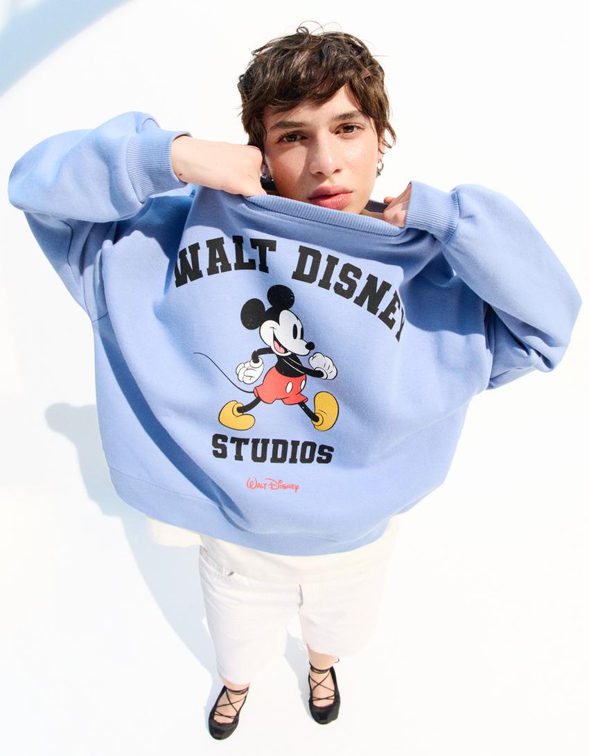 

Толстовка с принтом Микки Мауса Bershka, голубой