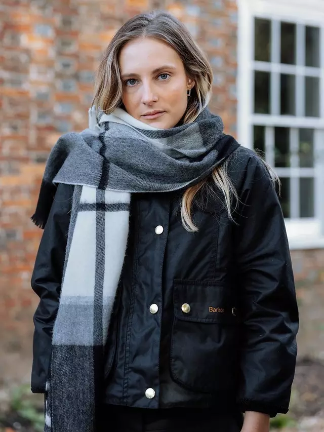 

Шарф Barbour Rosefield Tartan Lambswool, цвет monochrome