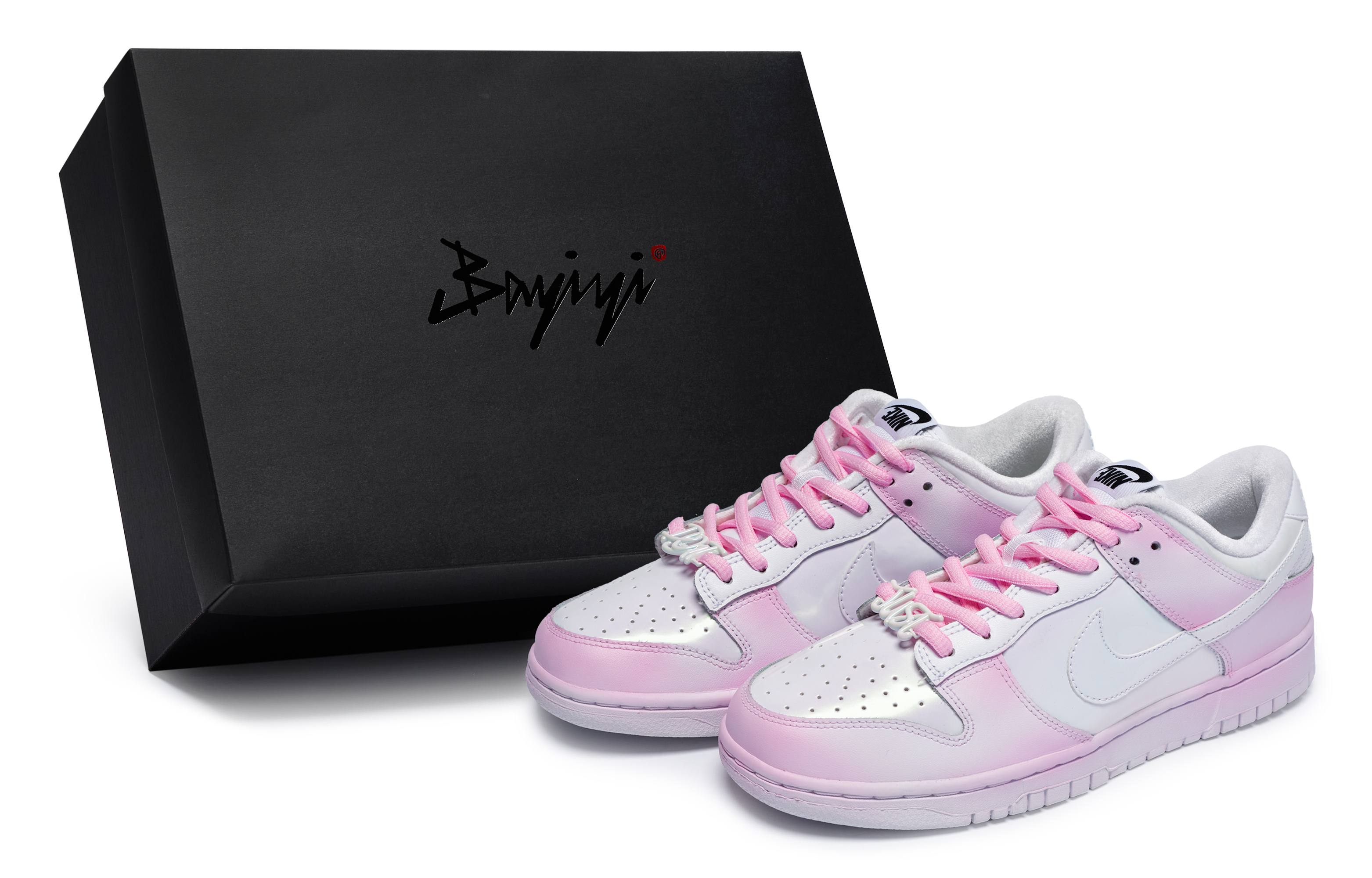 

Кроссовки Nike Dunk Skateboard Shoes Women's Low-Top Pink/White, белый