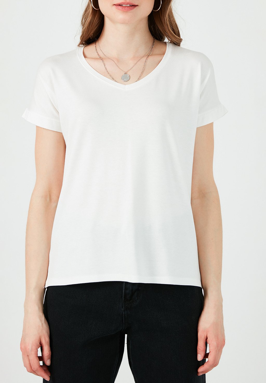 

Базовая футболка REGULAR FIT LELA, белый