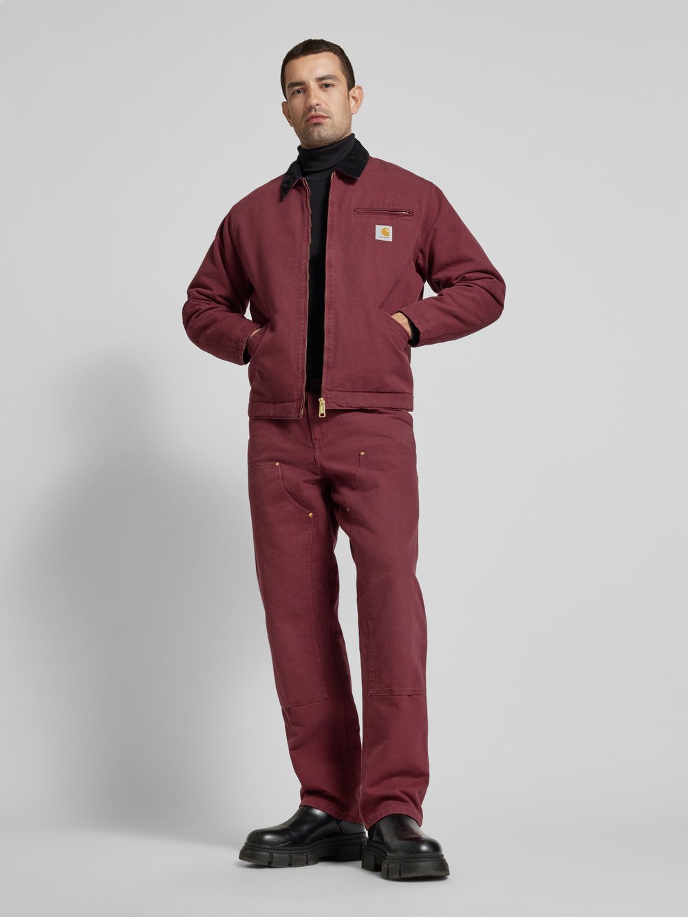 

Брюки из ткани с карманами Carhartt Work In Progress, бордовый