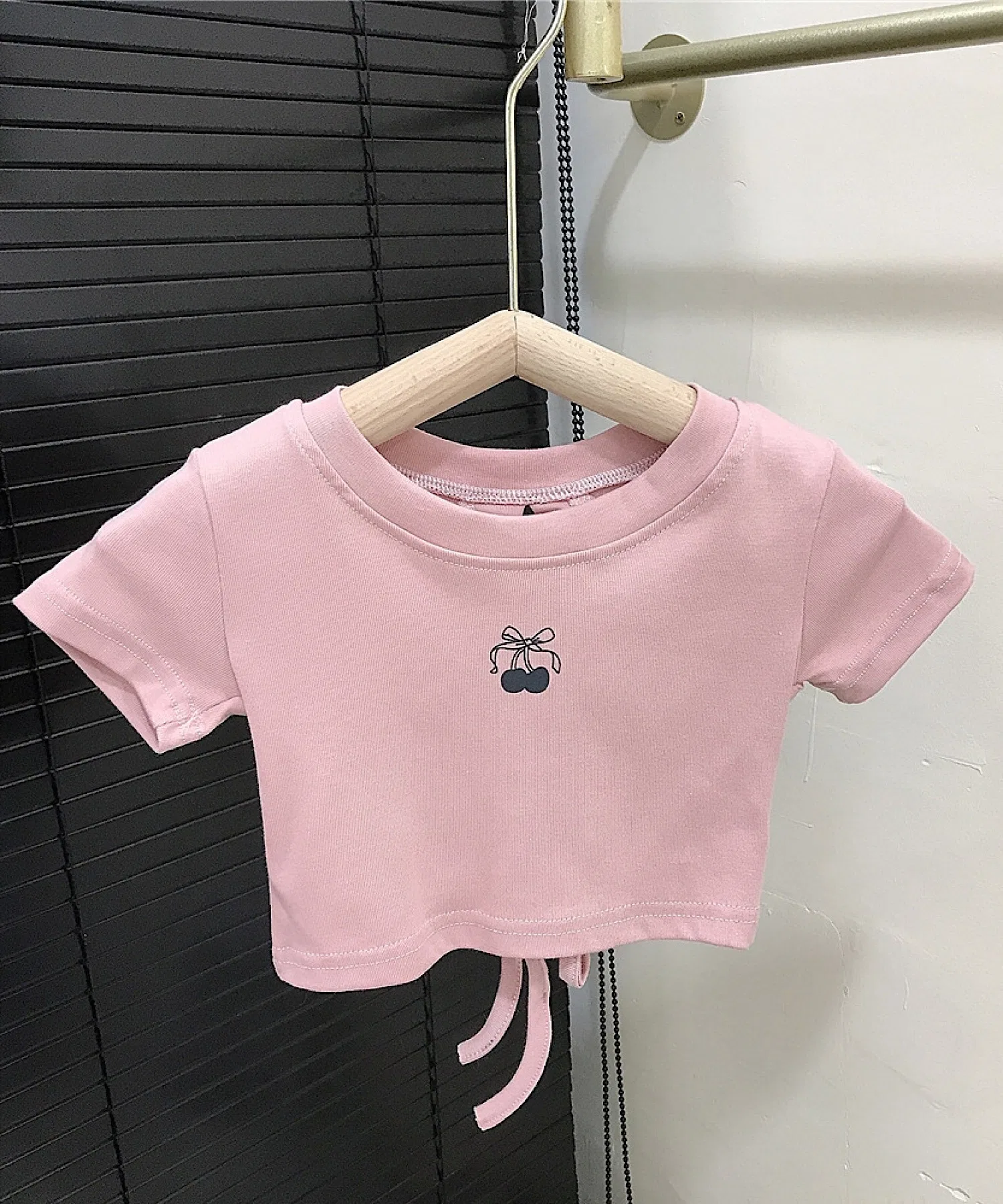 Детская футболка lulunoix/さくらんぼクロップド丈Tシャツ M15410 — фото 2