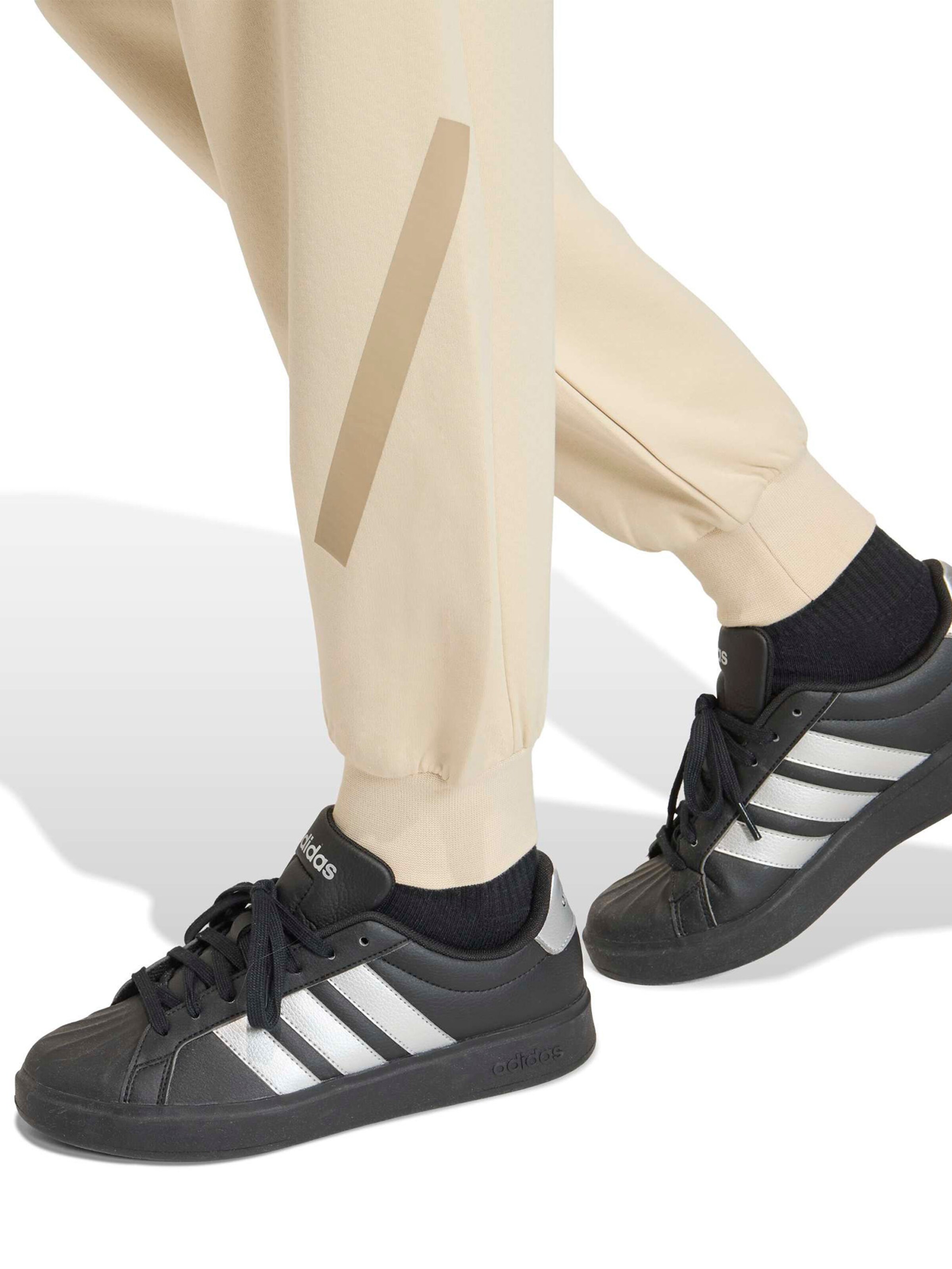 Adidas Sportswear Узкие спортивные брюки 'Z.N.E.' в бежевом цвете — фото 4