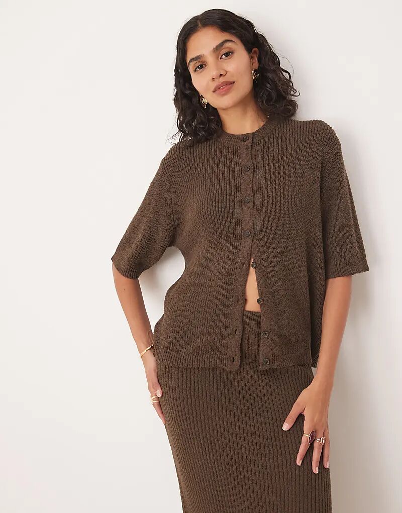 

Кардиган букле с короткими рукавами ASOS DESIGN шоколадного цвета