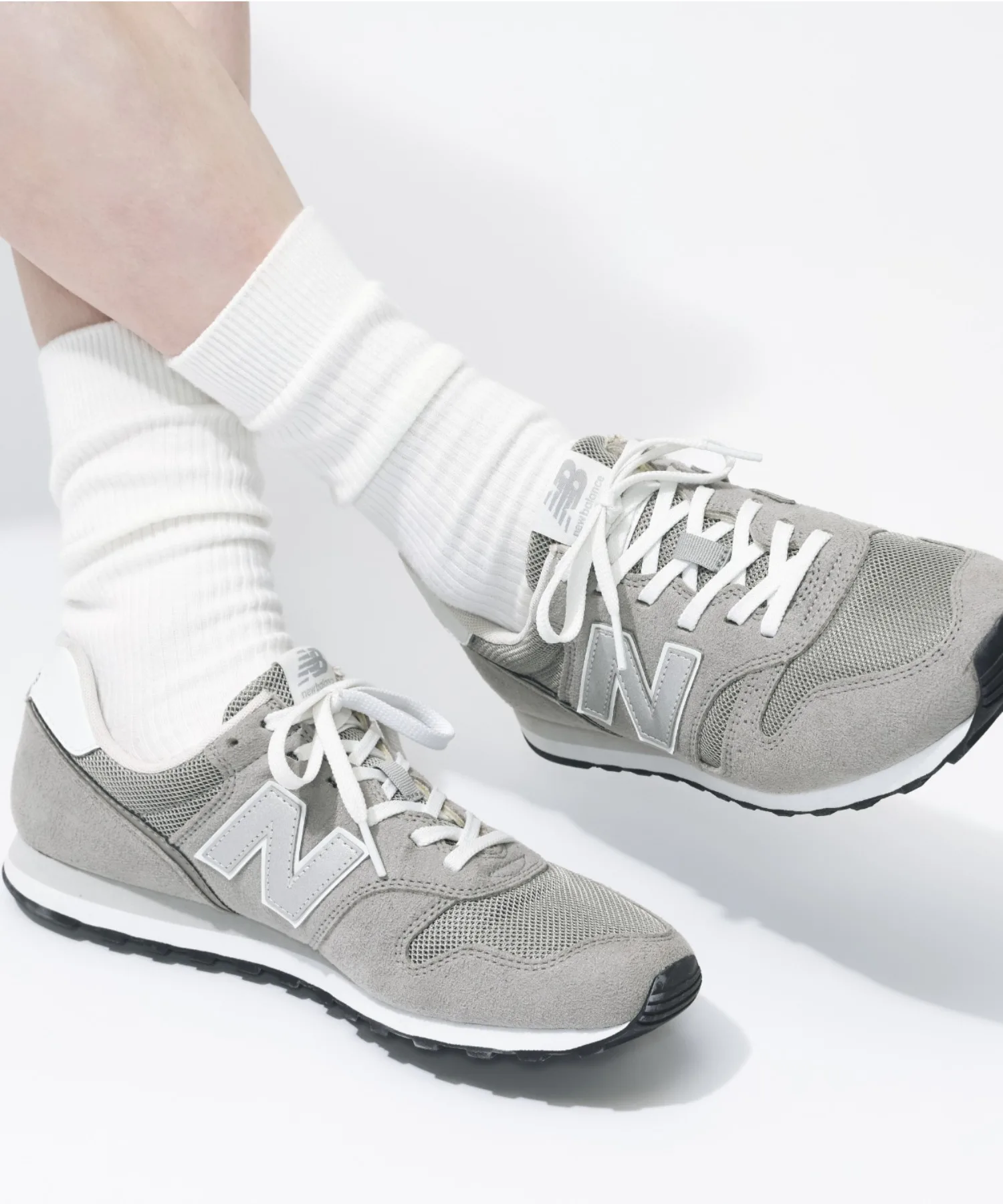 Мужские кроссовки New Balance ML373 серые с белым