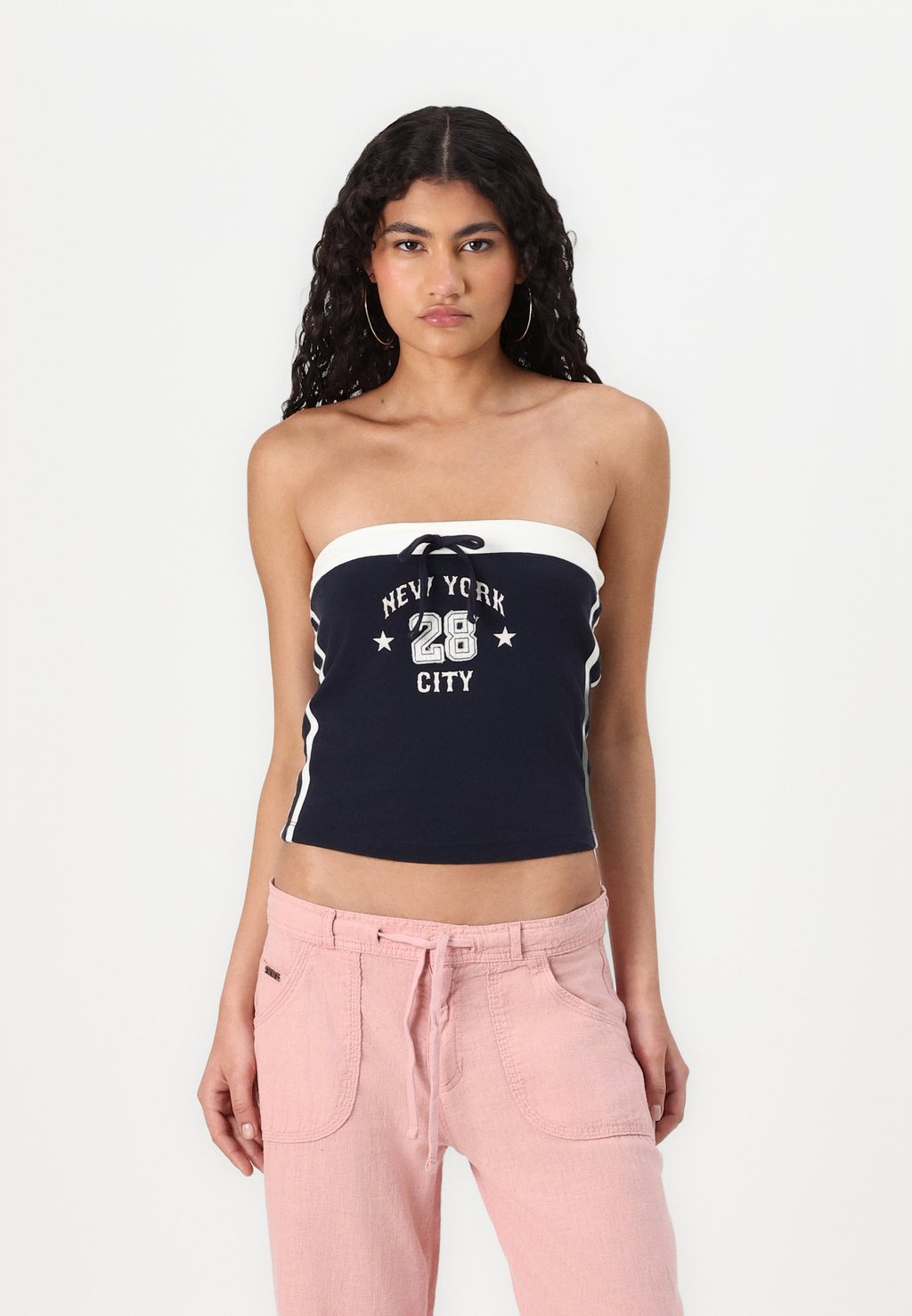 

Топ SPORTY BANDEAU BDG Urban Outfitters, темно-синий
