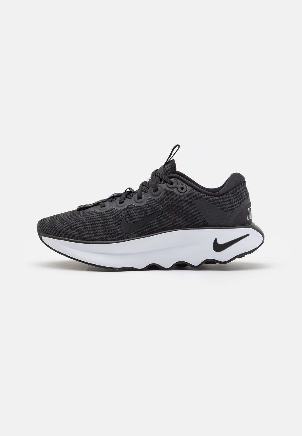 Полуботинки MOTIVA Nike, цвет black/anthracite/white