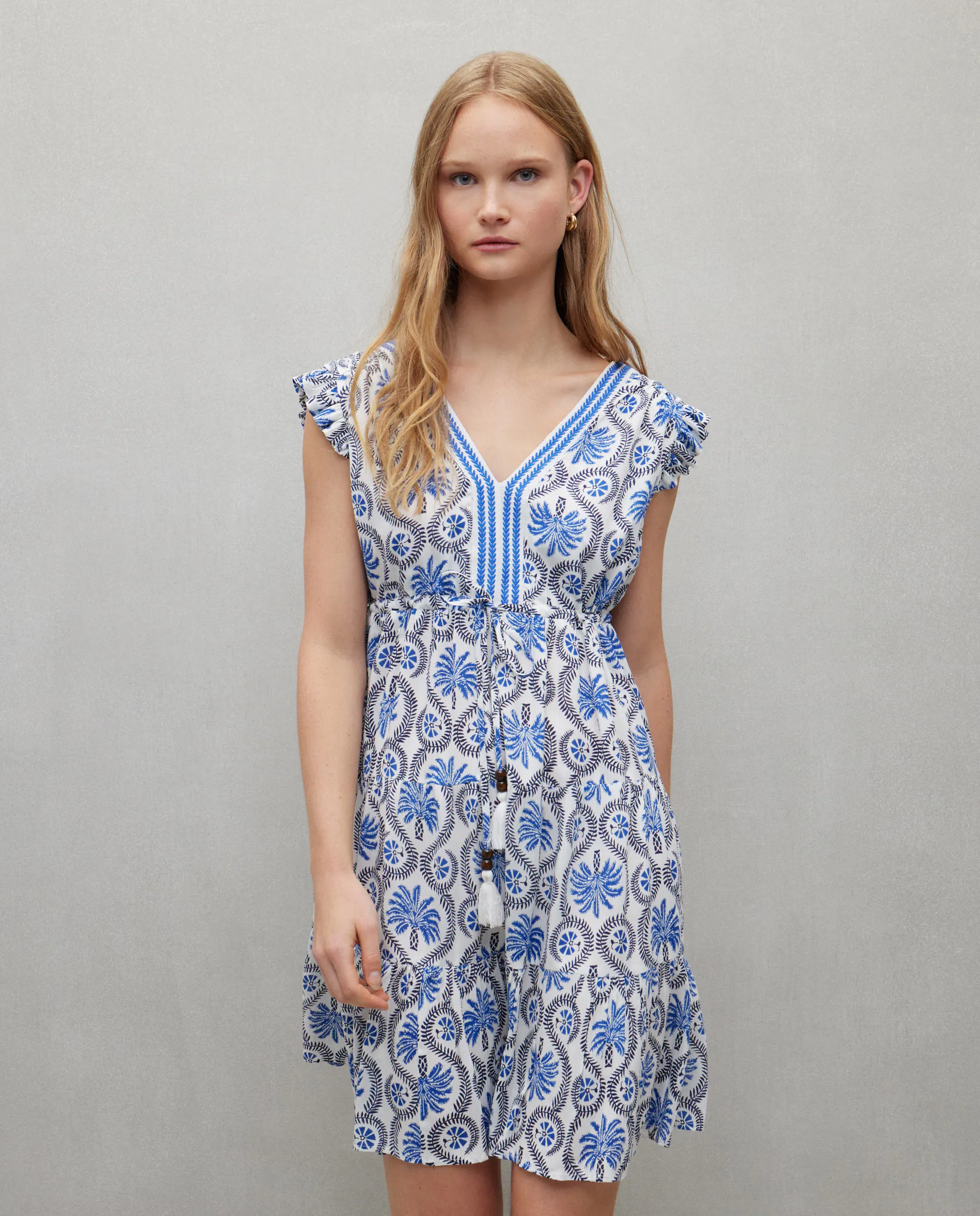 

Короткое платье без рукавов Bambula с панелями Easy Wear, белый