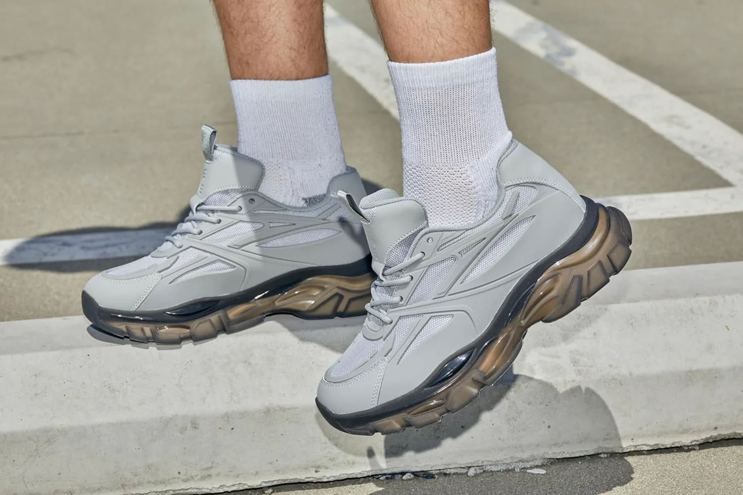 

Мужские невидимые обувные стельки CALTO для увеличения роста - белые/полупрозрачная белая подошва, массивная подошва, спортивные кроссовки на шнуровке - на 2,6 дюйма выше - S5285 - Размер 9 D(M) US No Brand