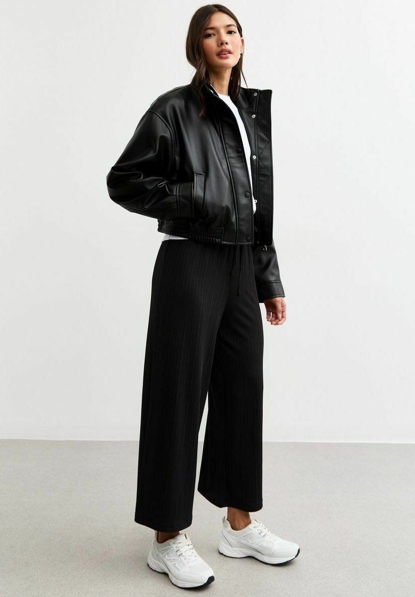 

Брюки CROPPED New Look, черный